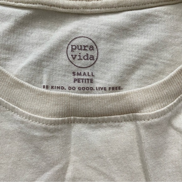 Pura Vida long sleeve tee - Picture 3 of 3